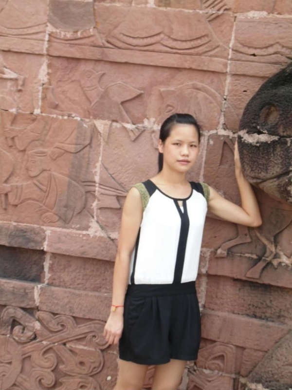 缘凤的第一张照片--百色相亲服务中心