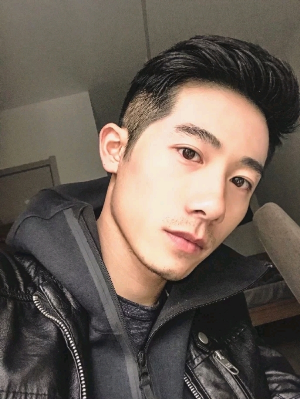 心若磐石的第一张照片--百色相亲服务中心