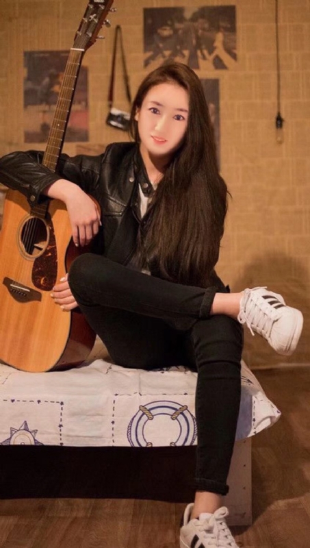 水中月的第一张照片--百色相亲服务中心