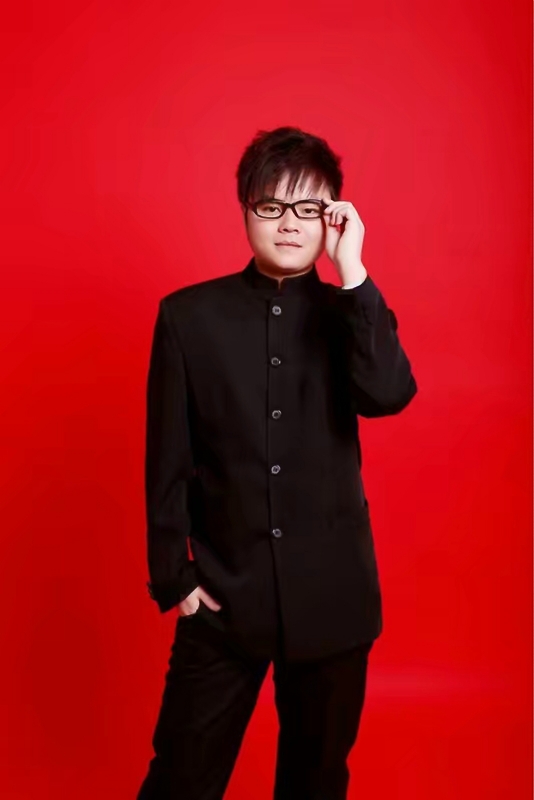 站在远处看童年的第一张照片--百色相亲服务中心