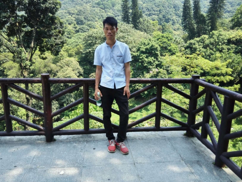 小进的第一张照片--百色相亲服务中心