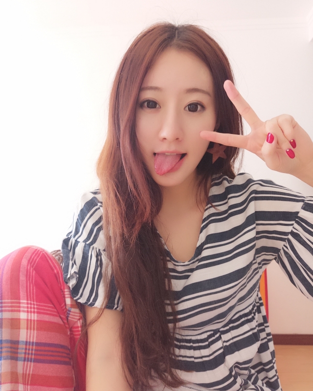 没有故事的女同学的第三张照片--百色相亲服务中心