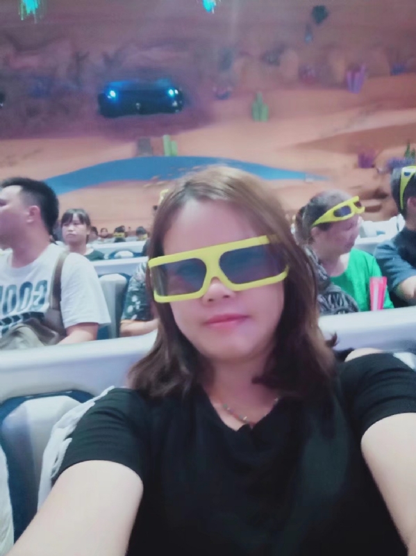 牙彩的第一张照片--百色相亲服务中心