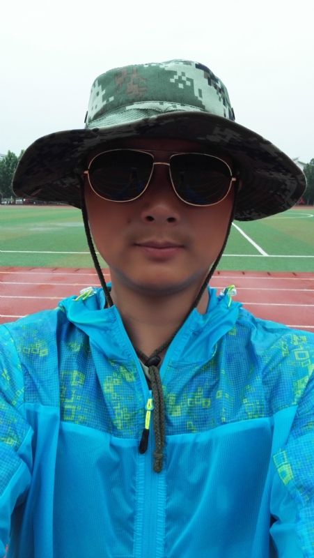 银尘的第一张照片--百色相亲服务中心