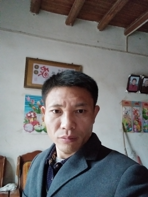 从前现在的第三张照片--百色相亲服务中心