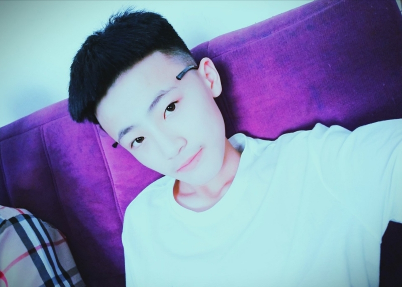 孤城浪子的第一张照片--百色相亲服务中心