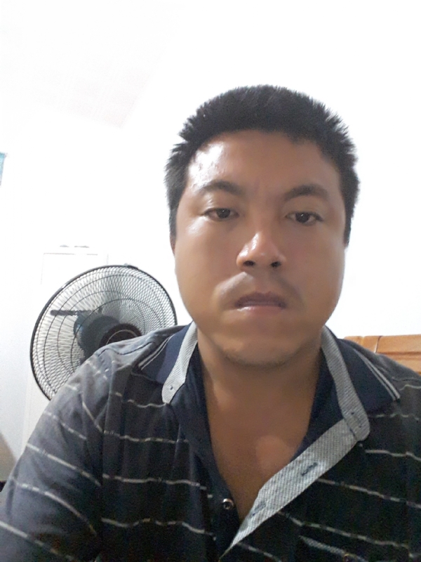 孤独的人的第一张照片--百色相亲服务中心