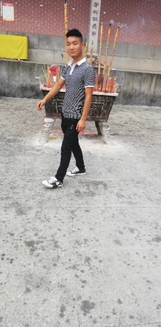 惹人厌的第一张照片--百色相亲服务中心