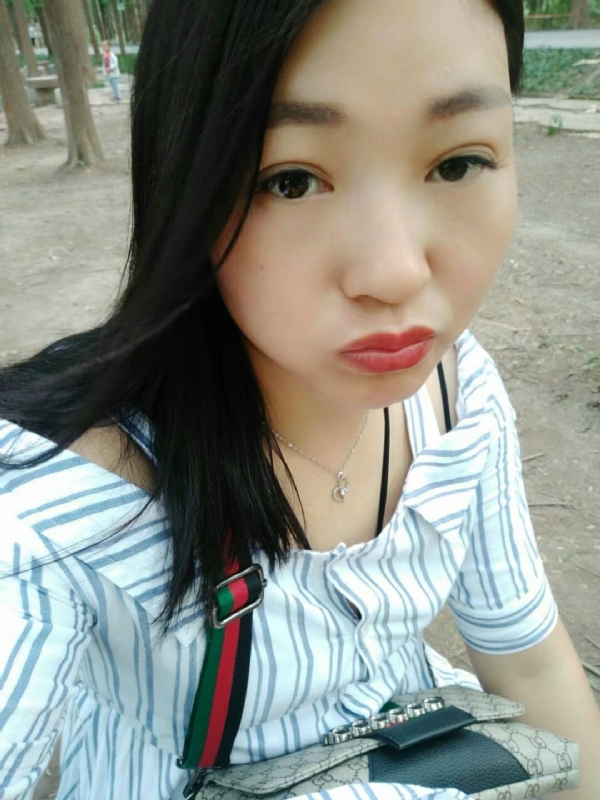 小燕子的第一张照片--百色相亲服务中心