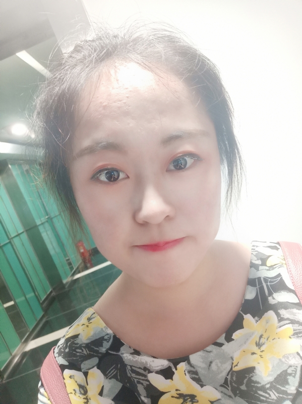 小花伞的第一张照片--百色相亲服务中心