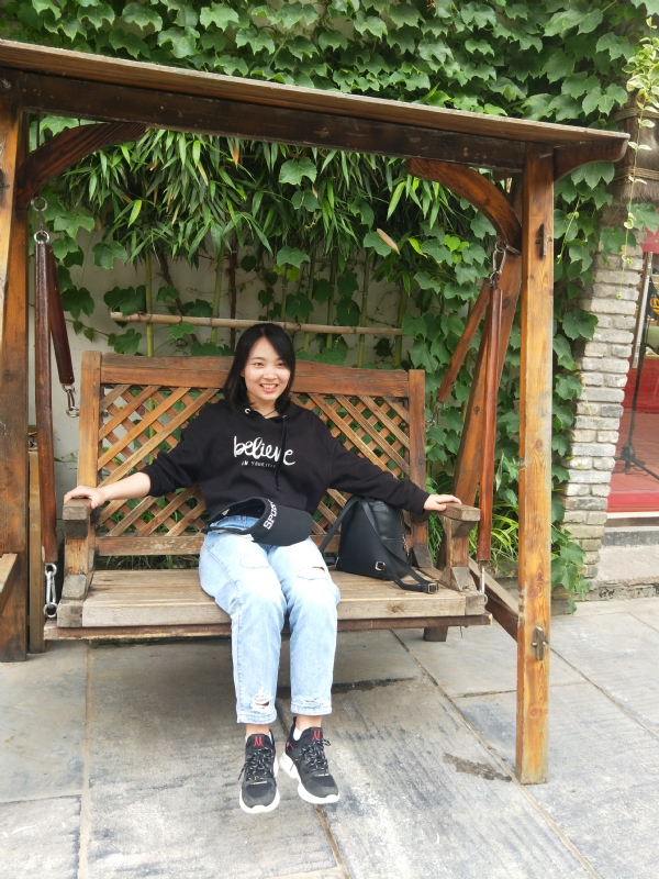 KT的第一张照片--百色相亲服务中心