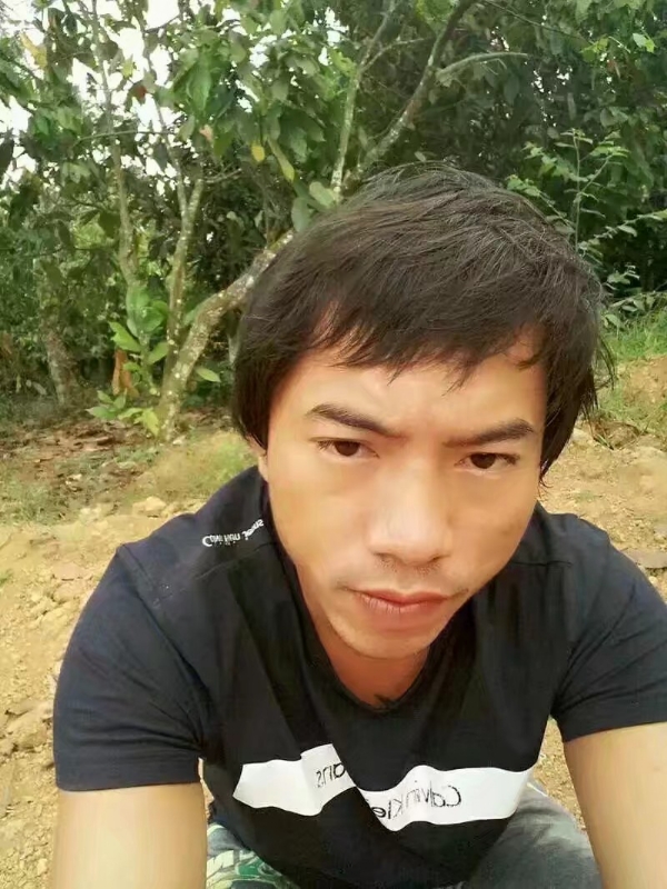 若是梦、苏醒的第一张照片--百色相亲服务中心