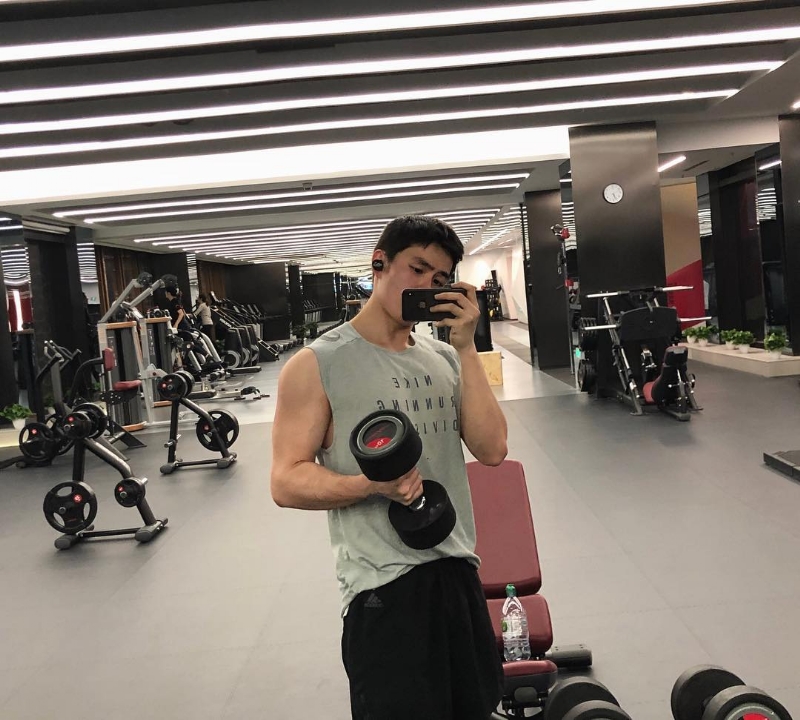 深海的第一张照片--百色相亲服务中心