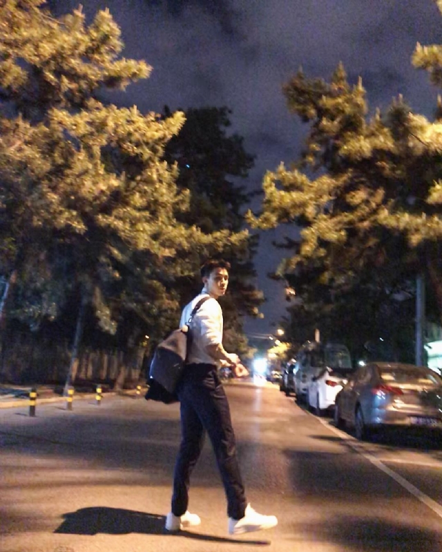 深海的第二张照片--百色相亲服务中心