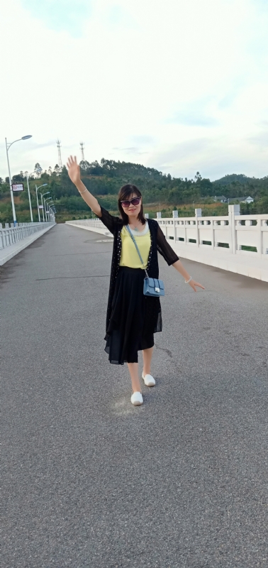 执念的第一张照片--百色相亲服务中心