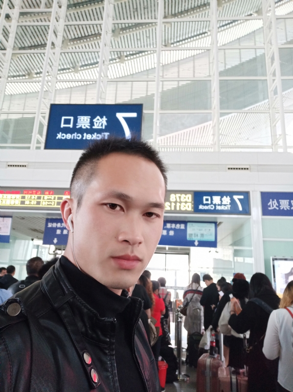 一叶知秋的第一张照片--百色相亲服务中心