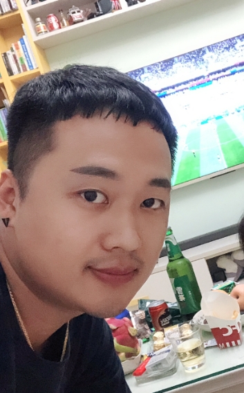 枫叶的第一张照片--百色相亲服务中心