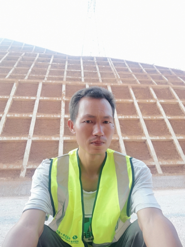 哥们的第一张照片--百色相亲服务中心