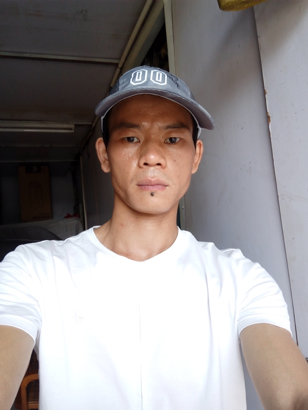 张生的第一张照片--百色相亲服务中心