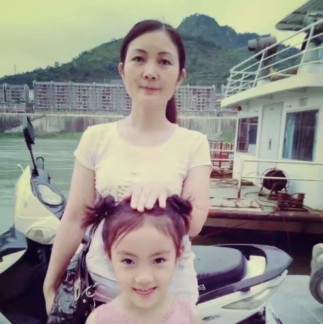 匆匆那年的第一张照片--百色相亲服务中心