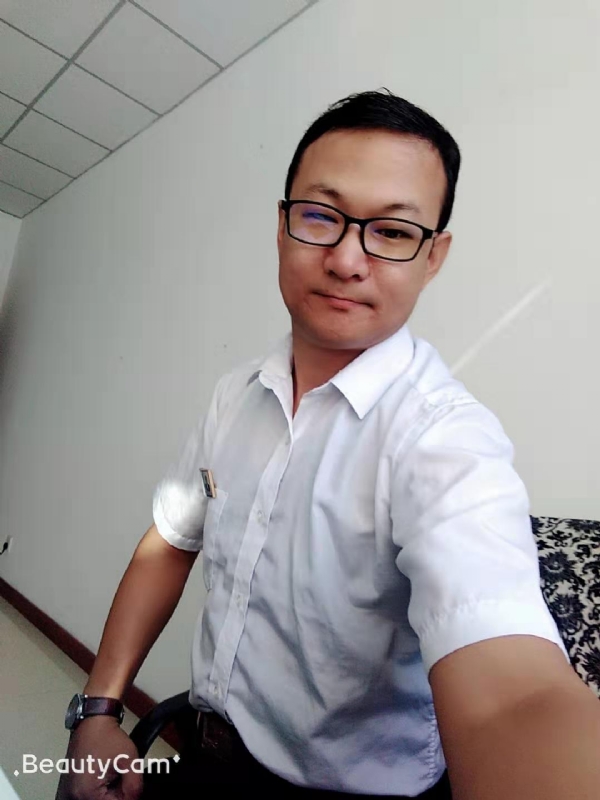 小飞的第一张照片--百色相亲服务中心