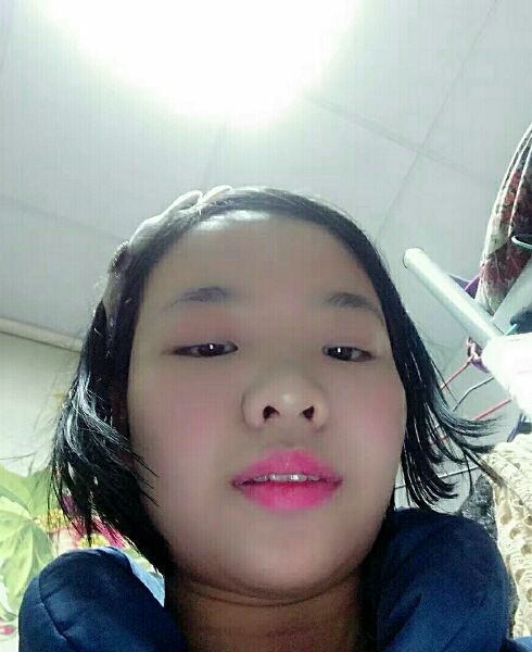 依依的第一张照片--百色相亲服务中心