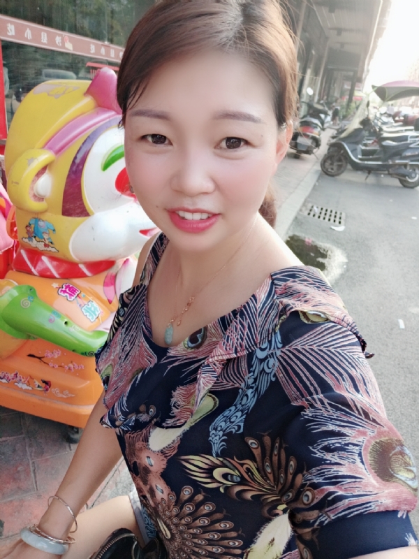 云儿的第一张照片--百色相亲服务中心