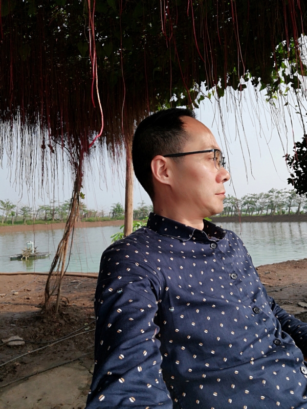 守望烟云的第一张照片--百色相亲服务中心