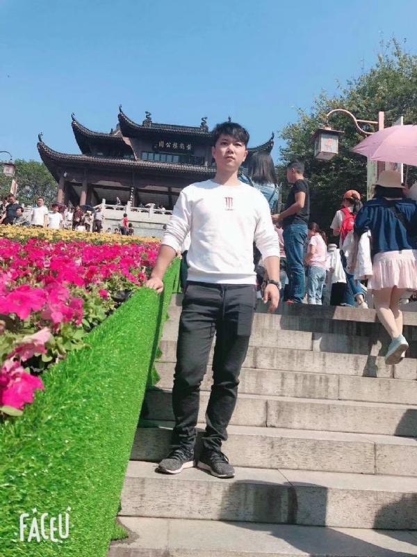 坦然的第二张照片--百色相亲服务中心