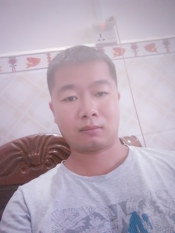 心雨的第一张照片--百色相亲服务中心