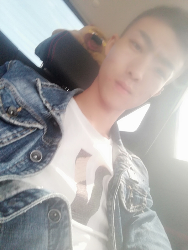 傻雕的第一张照片--百色相亲服务中心