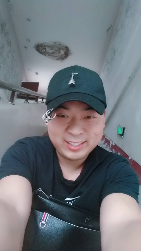 前世今生的爱的第一张照片--百色相亲服务中心