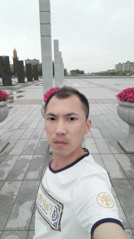 天平的第一张照片--百色相亲服务中心