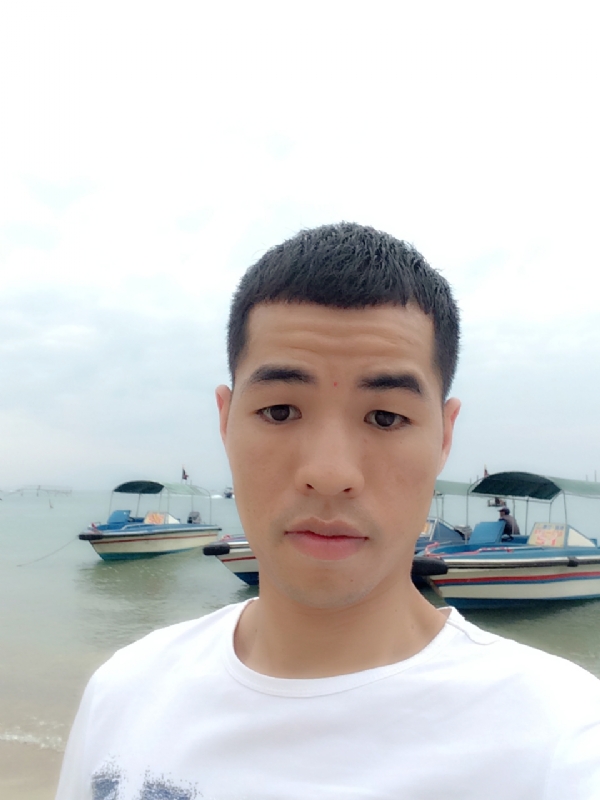 冷风的第一张照片--百色相亲服务中心