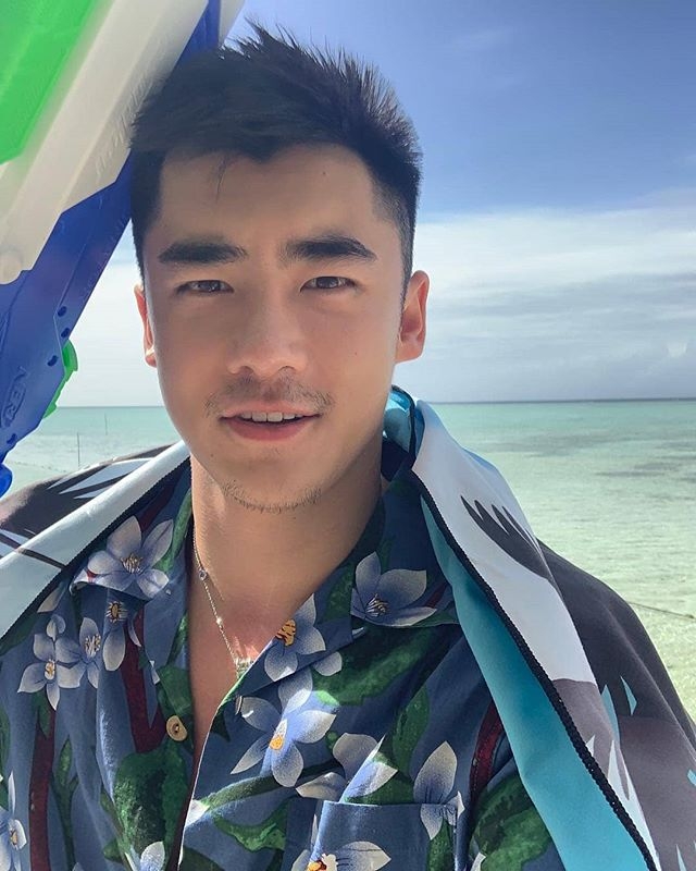 似风沙的第一张照片--百色相亲服务中心