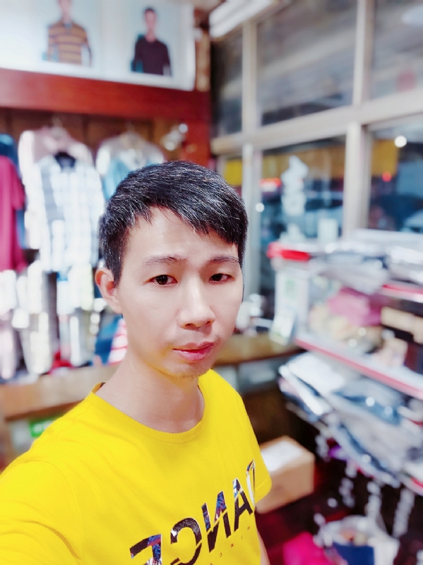 我在想你的第一张照片--百色相亲服务中心