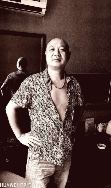 该谁是谁的第一张照片--百色相亲服务中心