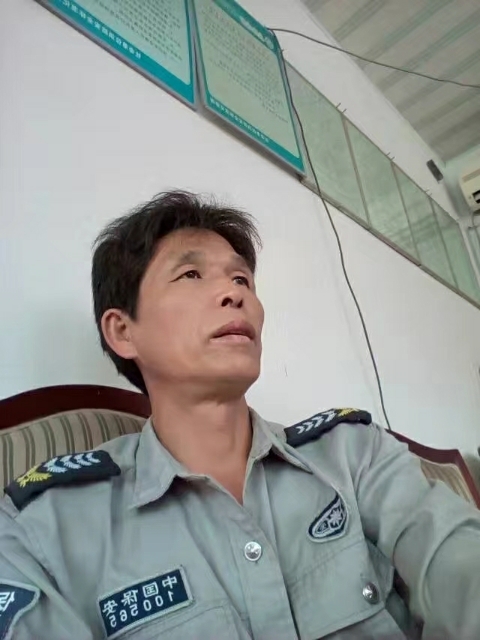 卧窗听雨的第一张照片--百色相亲服务中心