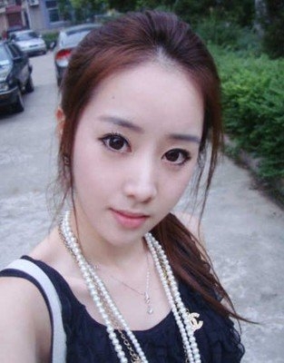 小可爱的第一张照片--百色相亲服务中心