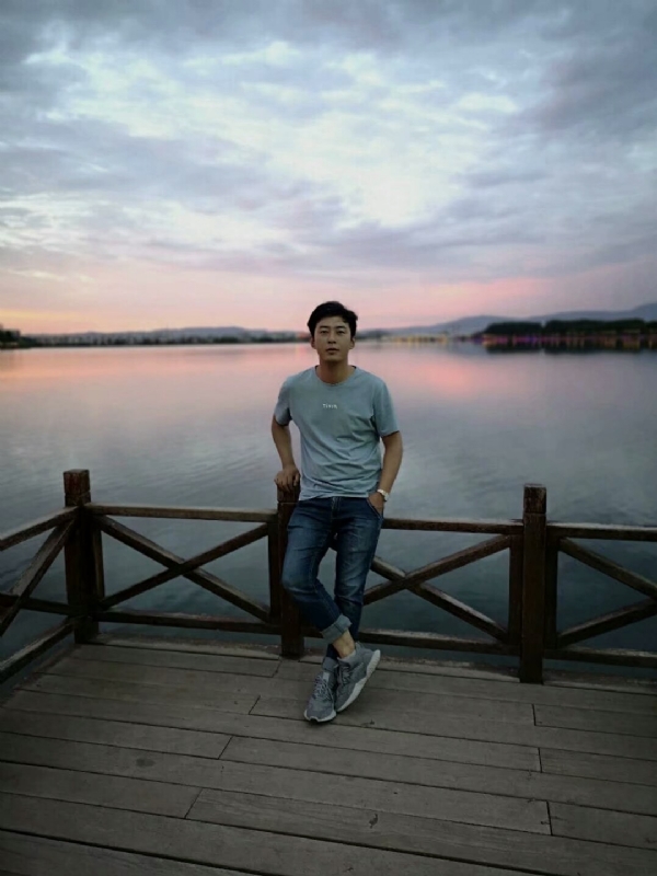 喂南墙我要撞你了的第一张照片--百色相亲服务中心