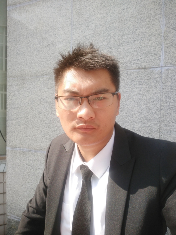 孤独的人的第一张照片--百色相亲服务中心