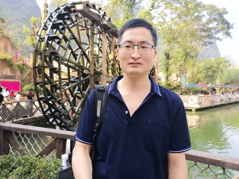 一笑而过的第一张照片--百色相亲服务中心