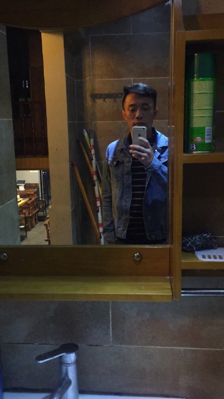 火焰蓝的第一张照片--百色相亲服务中心