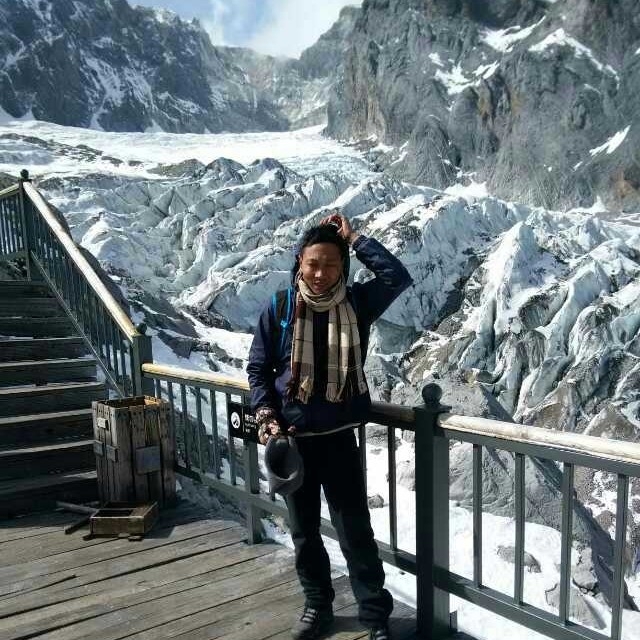 眯眯的第一张照片--百色相亲服务中心