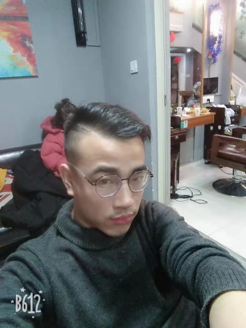 土豆的忧伤的第一张照片--百色相亲服务中心