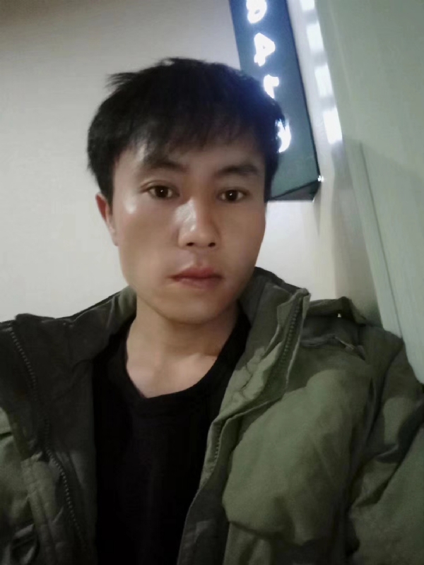 槑头槑脑的第一张照片--百色相亲服务中心