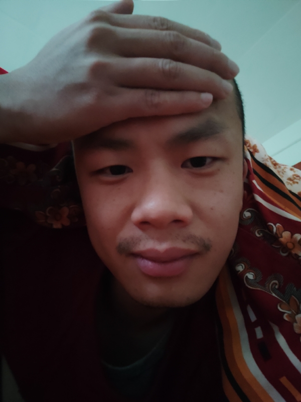 开心鬼在哪呢的第一张照片--百色相亲服务中心