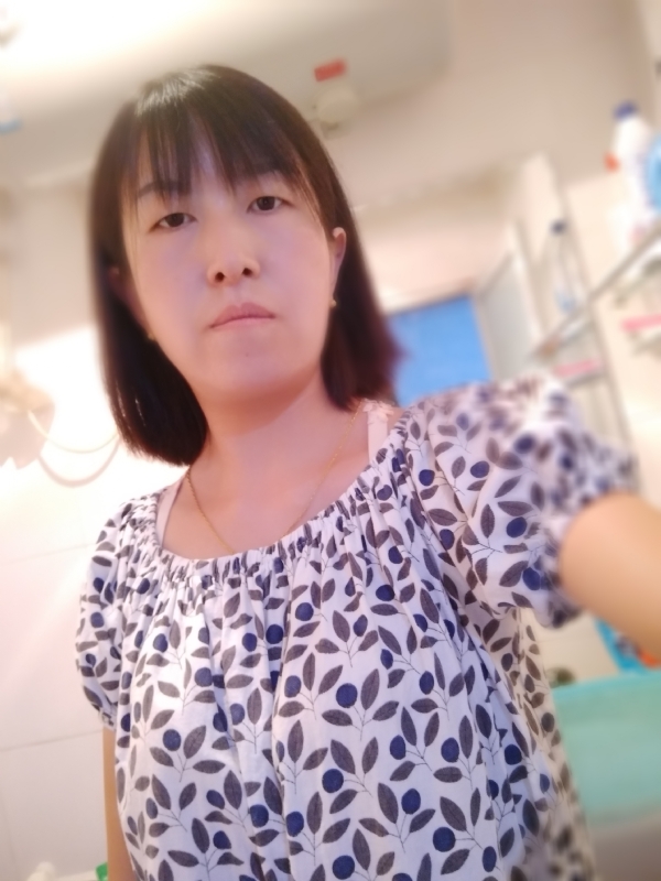 芬儿的第一张照片--百色相亲服务中心