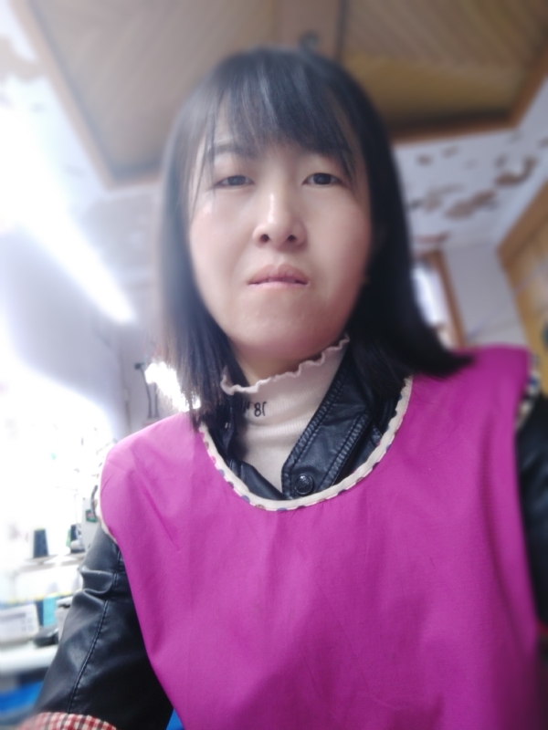 芬儿的第二张照片--百色相亲服务中心