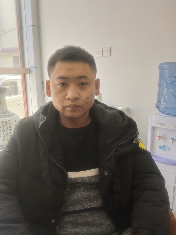 瞿波的第一张照片--百色相亲服务中心